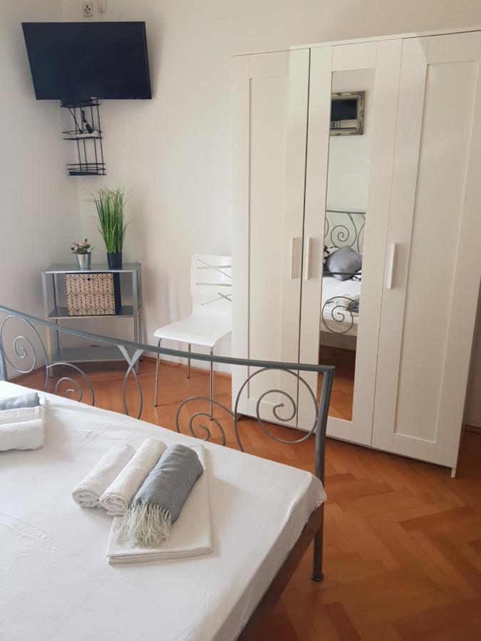 Apartments Joko 奥米什 外观 照片