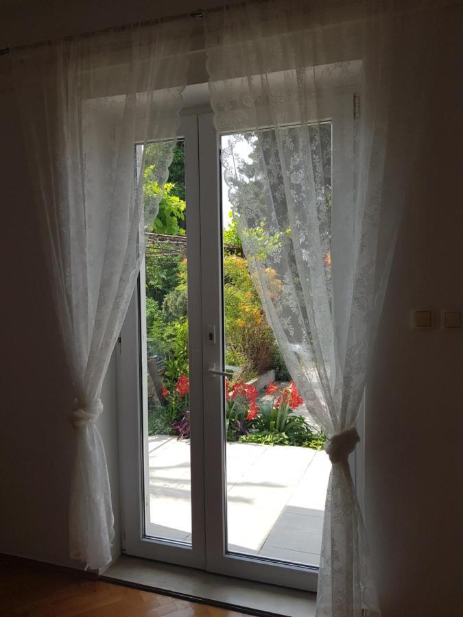 Apartments Joko 奥米什 外观 照片